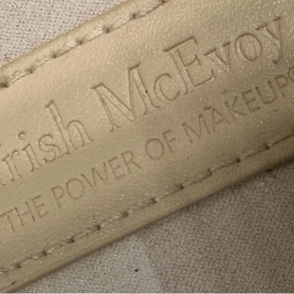 Trish McEvoy Black Lace makeup planner - Picture 11 of 11